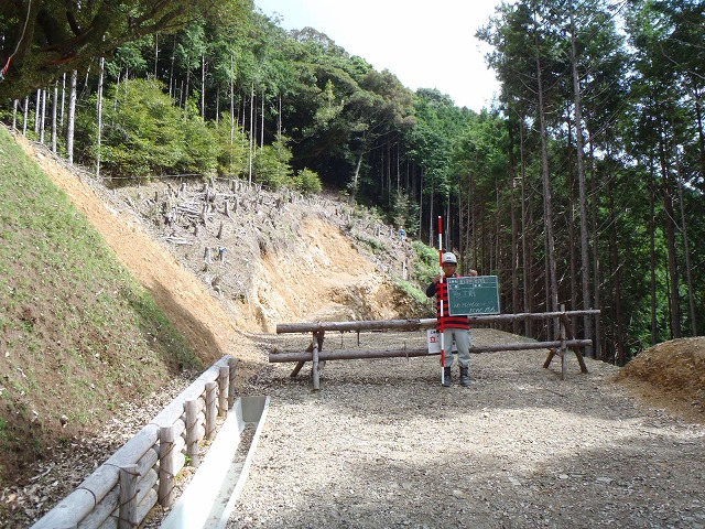 道路工事　仲木屋